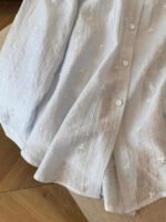 ⁦قميص نسائي فضفاض مع اربطة امامية⁩ - الصورة ⁦20⁩