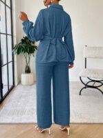 ⁦سيت نسائية من بلوزة مربوطة وبنطلون⁩ - الصورة ⁦11⁩