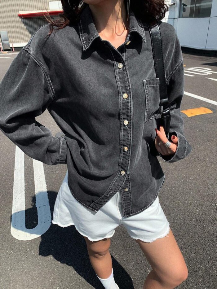 ⁦جاكيت نسائي  من الجينز الأزرق فاتح اللون⁩ - الصورة ⁦29⁩