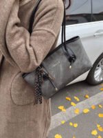 ⁦حقيبة يد نسائية سعة كبيرة⁩ - الصورة ⁦3⁩