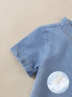 ⁦طقم أطفال للصبيان من قميص جينز وشورت كاجوال⁩ - الصورة ⁦5⁩